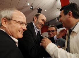 Rubalcaba cree que con Bildu "las cosas podrían haberse hecho de otra manera"