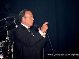 Gran éxito de Julio Iglesias en Malabo