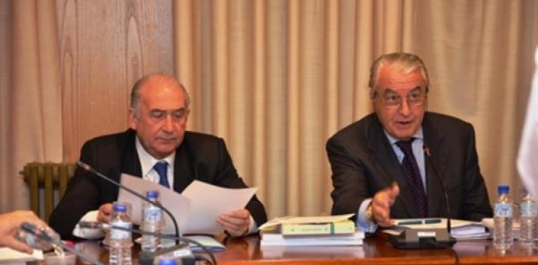 Ladislao Azcona presidió su primer pleno del Consejo Social de la Universidad