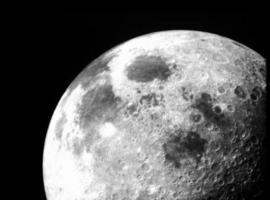 El viento del Sol puede inducir la formación de agua en la Luna