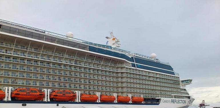Celebrity Reflection: Un super barcu pa un super puertu