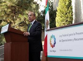 México promulga una ley contra el lavado de dinero