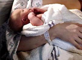 La SS ha tramitado 228.305 procesos de maternidad y 188.074 de paternidad entre enero y septiembre