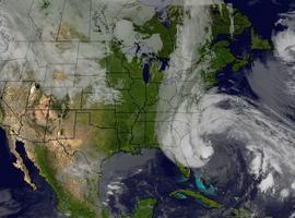 Sandy se convierte en la \novia de Frankestorm\ al llegar a EEUU