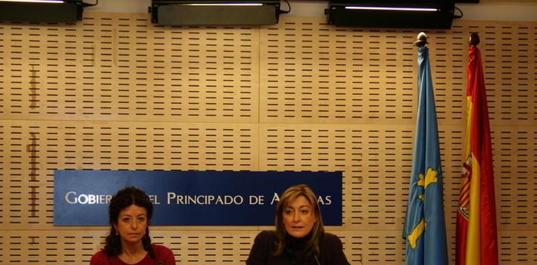 La consejera denuncia que el Gobierno de Rajoy desmantela las prestaciones a los dependientes