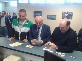 El oviedismo se vuelca con su equipo