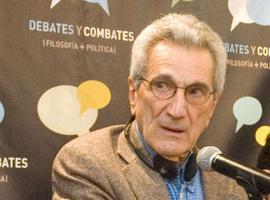 Toni Negri disertó sobre Biocapitalismo en la Casa del Bicentenario