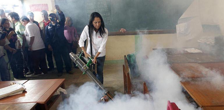 Primera Dama del Perú encabeza la lucha contra el dengue en la comunidad escolar