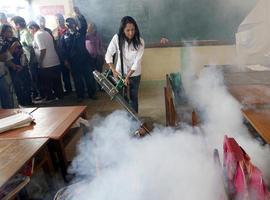 Primera Dama del Perú encabeza la lucha contra el dengue en la comunidad escolar