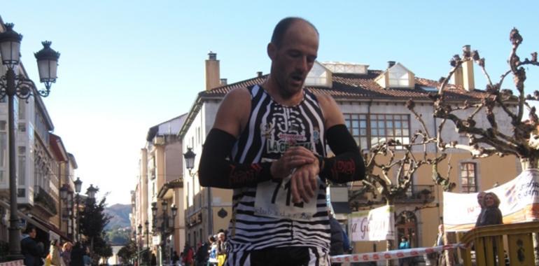 Manuel Pando y Raquel Ochoa vencedores de la II Carrera Caravia-Ribadesella
