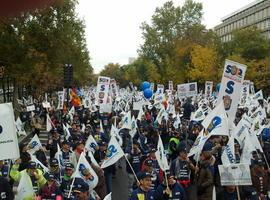 Miles de policías rechazan los recortes del Gobierno e Interior en las calles de Madrid