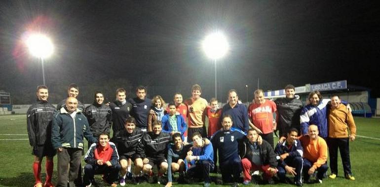Alumnos del Colegio Don Orione se entrenan con el equipo técnico del Urraca C.F. 