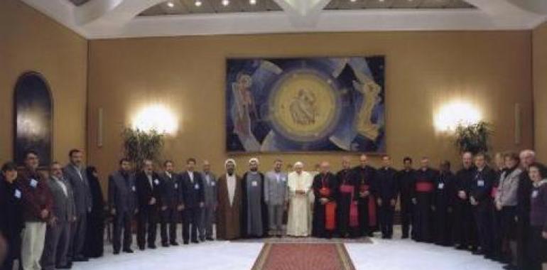 Una delegación iraní se reúne con el Papa en el Vaticano 