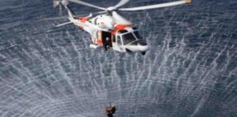 Buscan en la Ría de Avilés a una persona desaparecida tras caer al agua la furgoneta que conducía