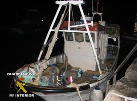 La Guardia Civil interviene 7.250 kilos de hachís en dos embarcaciones        
