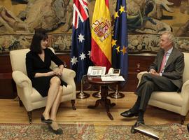 El ministro de Defensa, Pedro Morenés, recibe a la Embajadora de Australia