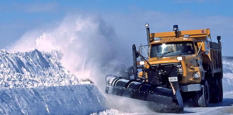 El temporal de nieve deja a Asturias incomunicada por carretera con la meseta