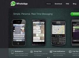 Una ola de mensajes falsos llena las redes de bulos sobre la aplicación WhatsApp 