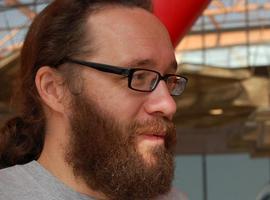Evan Henshaw-Plath, co-creador de Twitter: \"Nunca pensé que lo usarían las personas normales\"