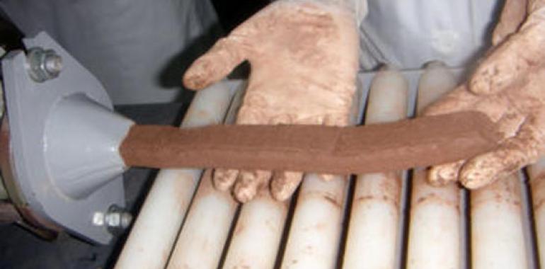 Fabrican ladrillos con residuos de papel