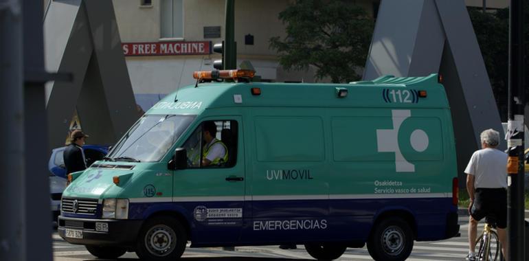 Colisión del tranvía y un ciclista en Vitoria-Gasteiz 