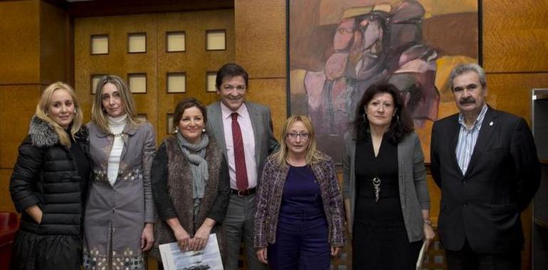 Encuentro del Presidente del Principado con representantes de la Federación de Empresarias y Directivas