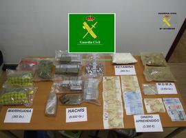 La Guardia Civil detiene a dos personas en Mieres e incauta más de dos kilos de éxtasis