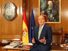 El Rey reivindica la política \grande\ para salir de la crisis
