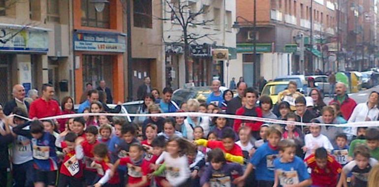 La I Carrera Benéfica Barrio de la Sidra se salda con la recogida de 7 toneladas de alimentos