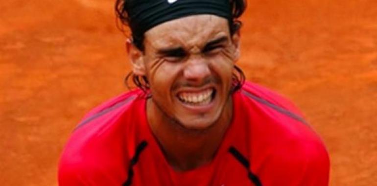 Rafa Nadal aplaza su regreso a las pistas