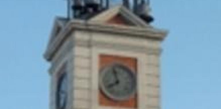 El reloj de la Puerta del Sol, preparado para recibir el nuevo año