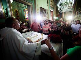 El Gobierno venezolano reza por el presidente Chávez
