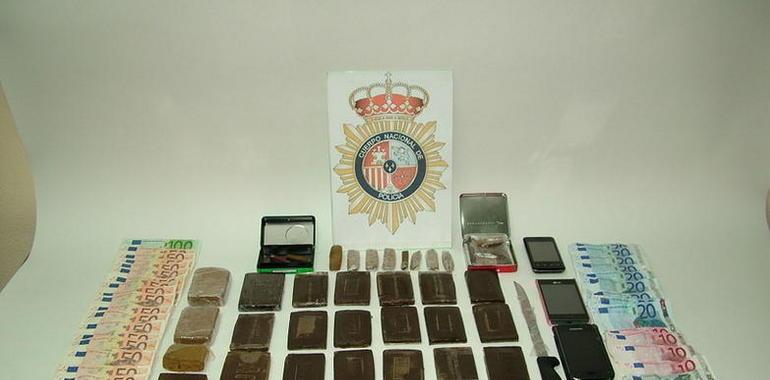 Detenidas 20 personas y desarticulada una de las mayores redes de distribución de drogas de Avilés