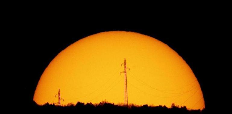 Estudian alertas para evitar lo peor de una tormenta solar del siglo