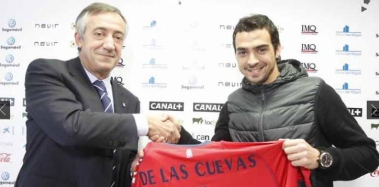 De las Cuevas ya luce los colores de Osasuna.