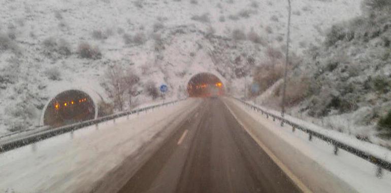 La normalidad vuelve a las carreteras salvo cuatro puertos con cadenas