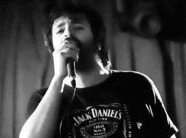 Concierto de Portu Martínez y Javier Colero (guitarra) en Tierra Astur de Colloto