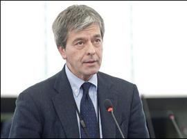 Europa ata en corto a las agencias de calificación de riesgos