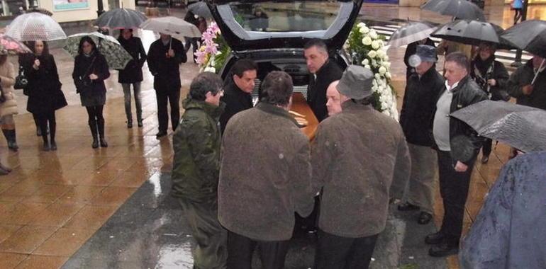 Amigos y familiares dieron el último adiós a José Antonio González Fernández en San Juan