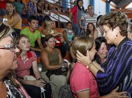 La presidenta Dilma visita a las familias de las víctimas de la tragedia en Santa Maria