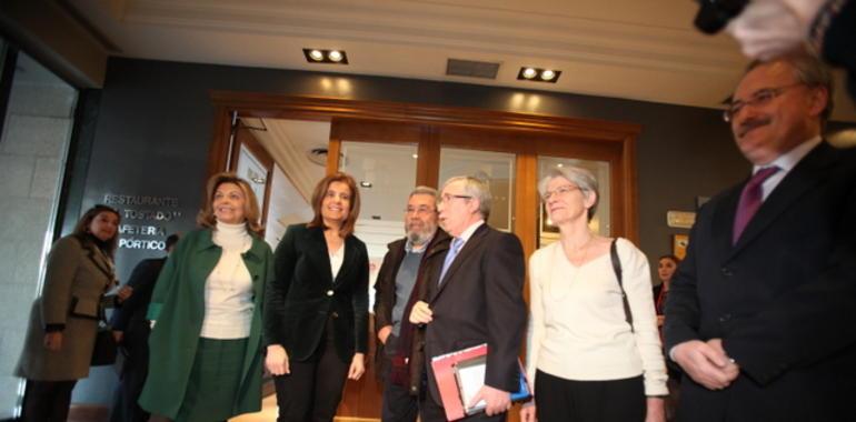 Fátima Báñez anuncia medidas urgentes para favorecer el autoempleo de los jóvenes