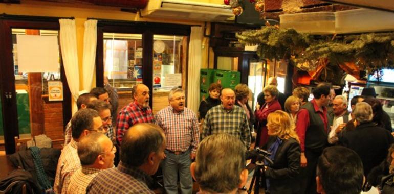 Seis grandes de la tonada, dos ochotes y una coral en el jueves de canciones en La Gascona