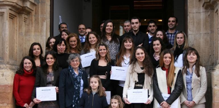 La consejera destaca el esfuerzo y sacrificio de los Premios Extraordinarios de Bachillerato y FP