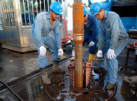 Ecuador y Colombia planean proyectos petroleros binacionales 