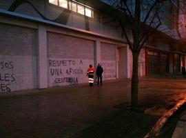 Las pintadas se trasladan a El Molinón