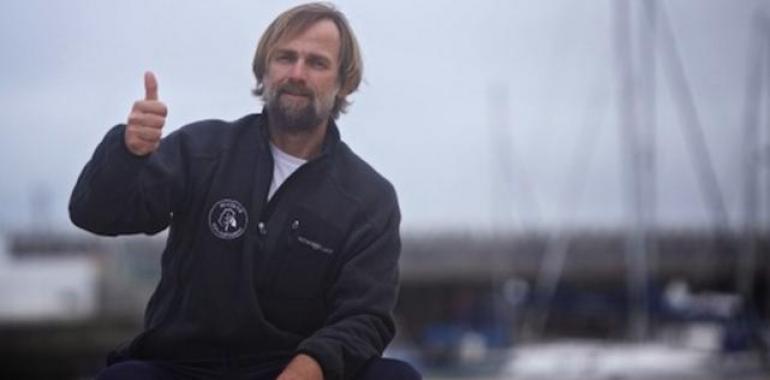 Bubi nos cuenta sus peripecias con el Acciona y va a rescatar el barco volcado en medio del Atlántico