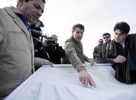 González visita los terrenos de Alcorcón donde se ubicará el complejo Eurovegas