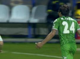Trejo \desatasca\ al Sporting