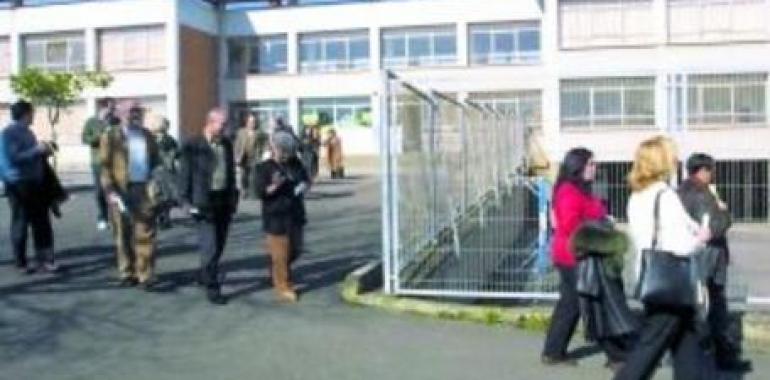 Peña denuncia el estado de abandono del Colegio de Educación Especial de San Cristóbal de Avilés