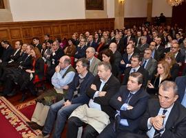 Toma de posesión de cargos universitarios en el Paraninfo del Edificio Histórico